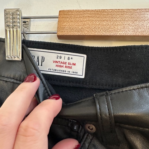 GAP Brown Faux Leather ‘90s Straight High Rise Pants – Size 29 (8P) - Picture 3 of 4